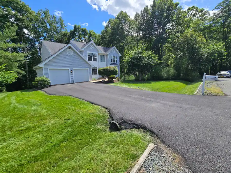 Local landscaper in Woodbridge, VA Local landscaper in Woodbridge, VA